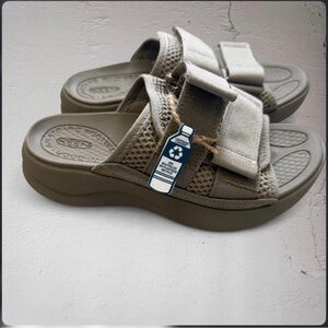 Keen Chunky Beige Slide Sandals with Velcro Straps and arch support  NWT